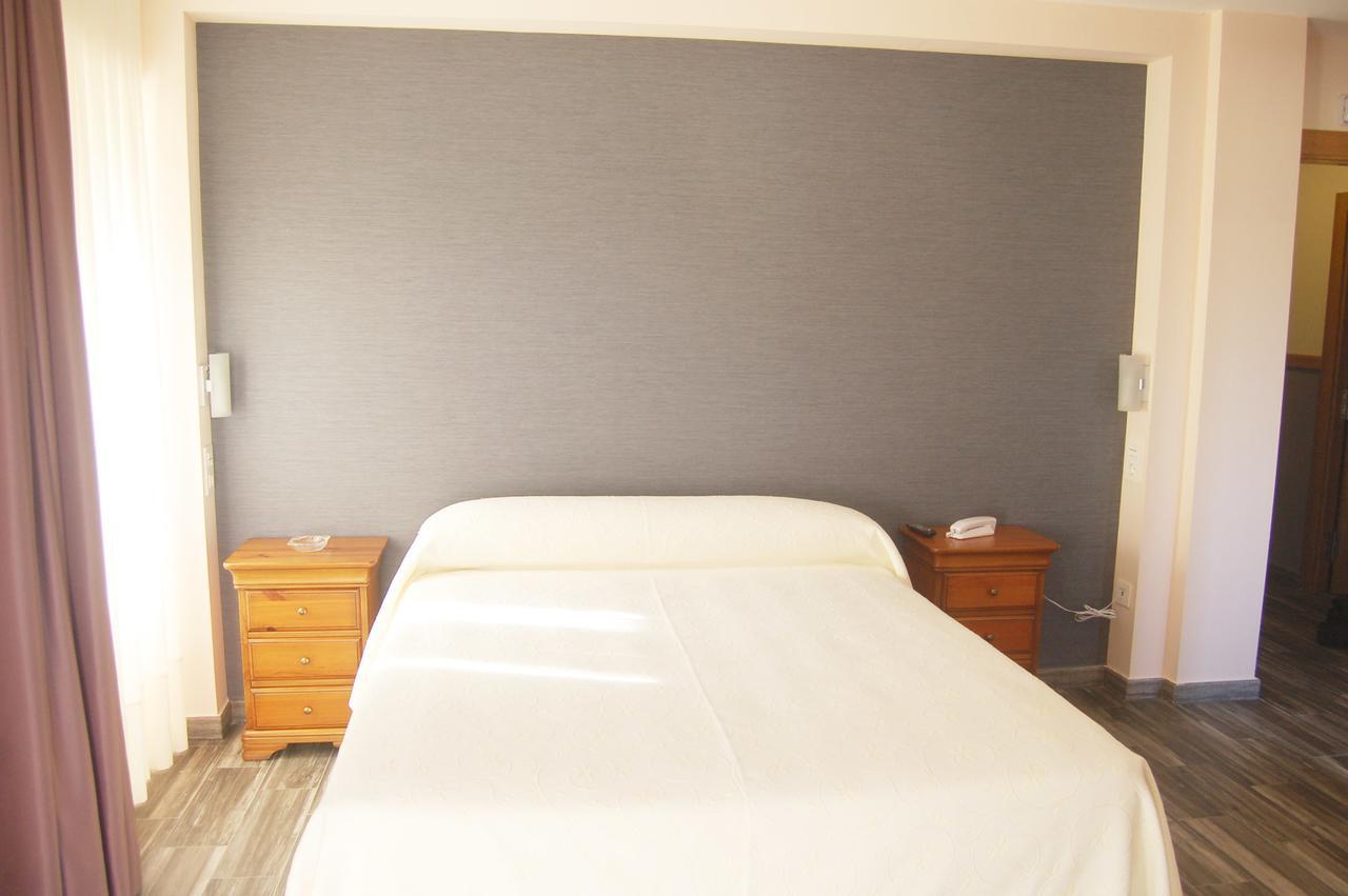 Hotel Lupa San Juan de Pinera المظهر الخارجي الصورة